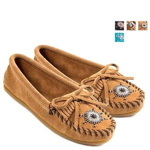 Minnetonka moccasins with embroidery